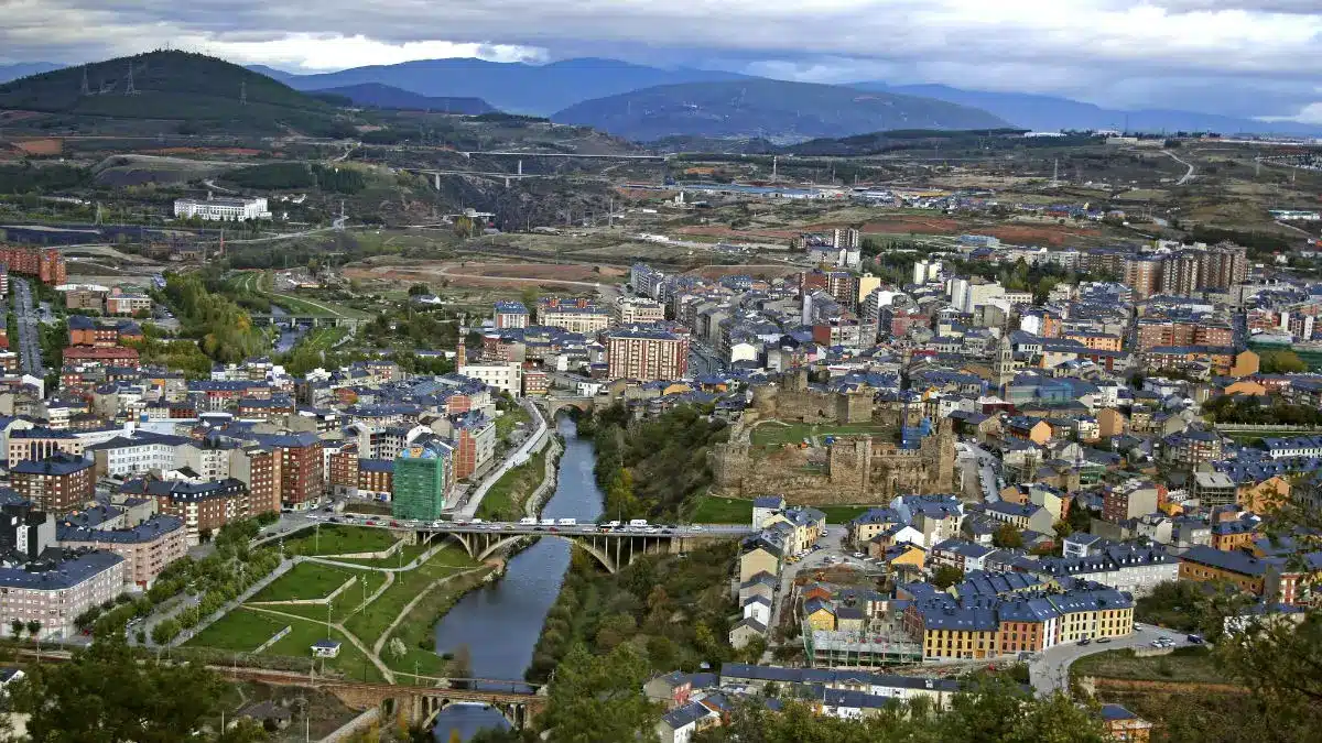 Vista aérea de Ponferrada - Camino Francés :: Guía del Camino de Santiago