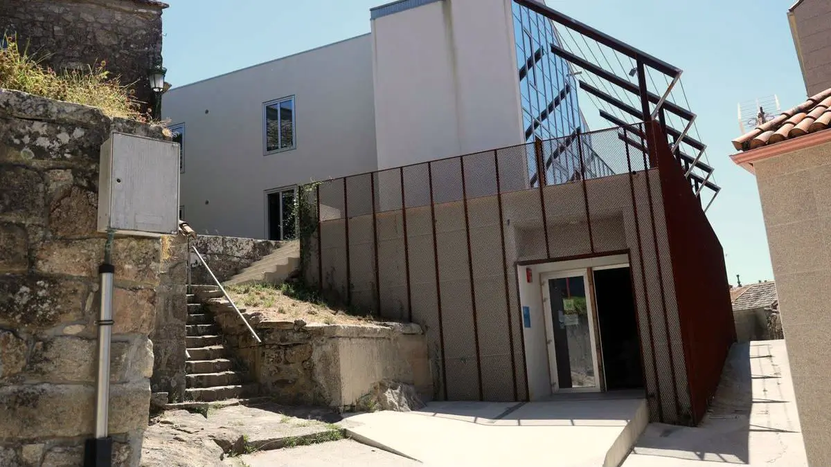 Albergue de peregrinos de O Carril - Variante Espiritual :: Albergues del Camino de Santiago