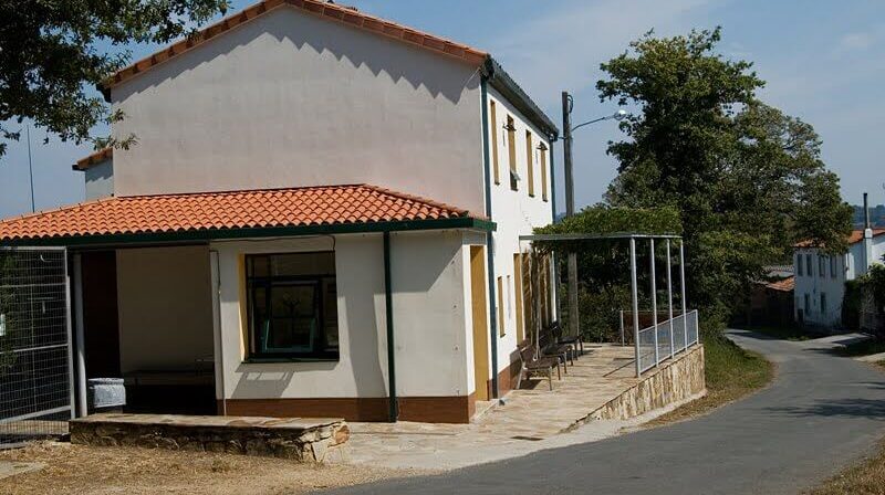 Albergue de peregrinos de la Xunta de Galicia, Mato-Casanova - Camino Francés :: Albergues del Camino de Santiago