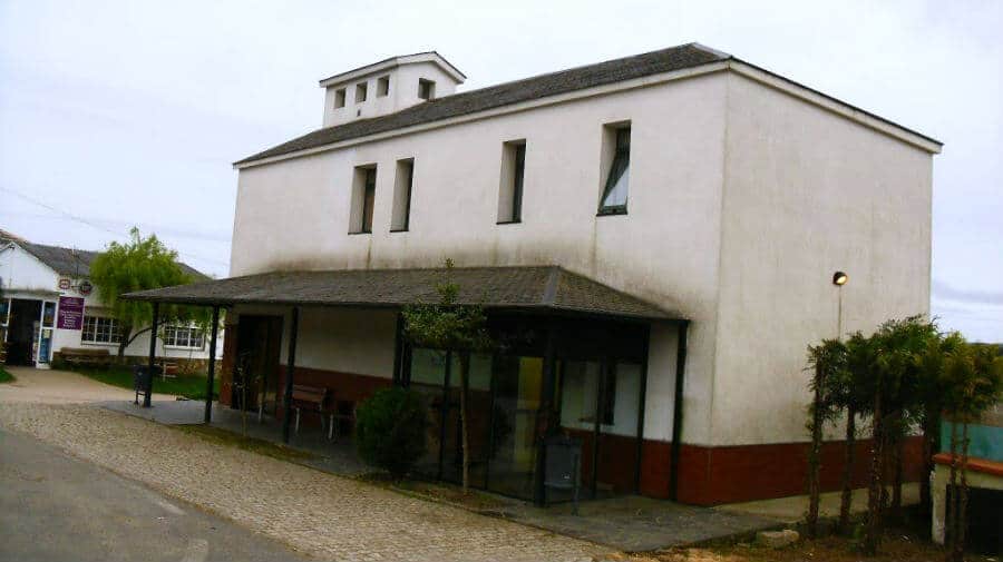 Albergue de peregrinos de la Xunta de Galicia, Gonzar- Camino Francés :: Albergues del Camino de Santiago Albergue de peregrinos de la Xunta de Galicia, Gonzar - Camino Francés :: Albergues del Camino de Santiago