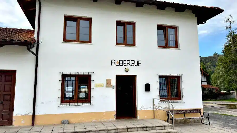 Albergue de peregrinos Saturnino Candina, Hazas (Liendo) - Camino del Norte :: Albergues del Camino de Santiago