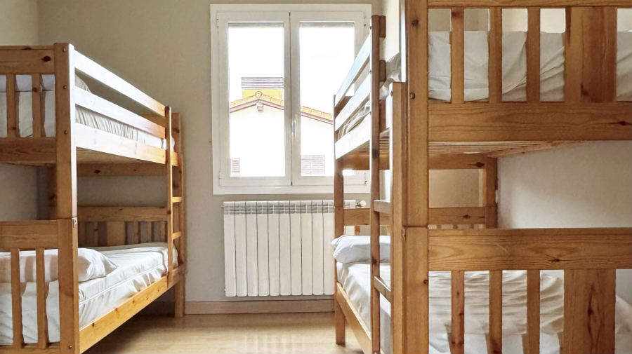 Albergue San Nicolás, Larrasoaña - Camino Francés :: Albergues del Camino de Santiago