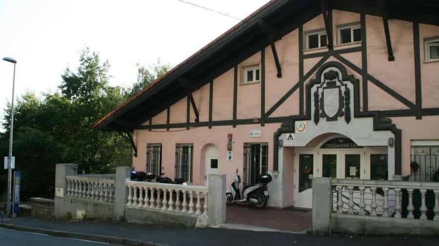 Albergue juvenil Ondarreta - La Sirena, San Sebastián - Camino del Norte :: Albergues del Camino de Santiago