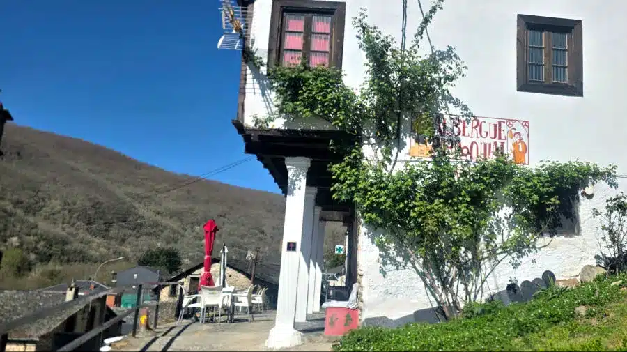 Albergue de peregrinos parroquial San Nicolás, Trabadelo - Camino Francés :: Albergues del Camino de Santiago Albergue de peregrinos parroquial San Nicolás, Trabadelo - Camino Francés :: Albergues del Camino de Santiago