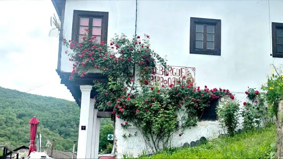 Albergue de peregrinos parroquial San Nicolás, Trabadelo - Camino Francés :: Albergues del Camino de Santiago Albergue de peregrinos parroquial San Nicolás, Trabadelo - Camino Francés :: Albergues del Camino de Santiago
