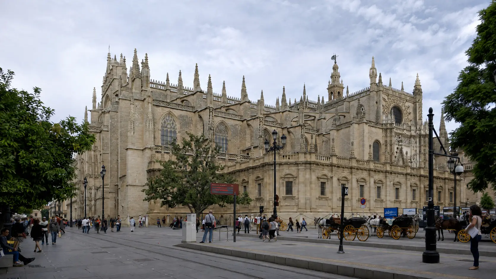 Catedral de Sevilla, punto de partida de la Vía de la Plata